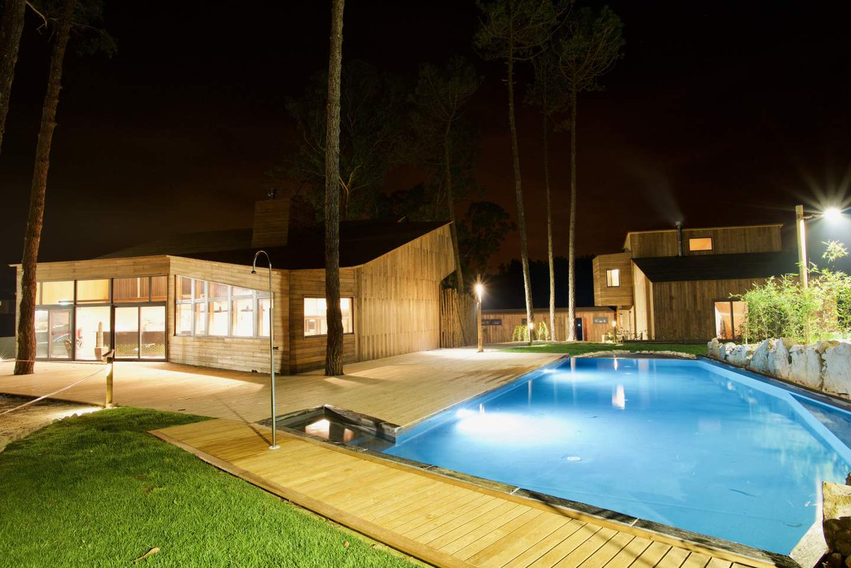 Surfholidays.com tweet media