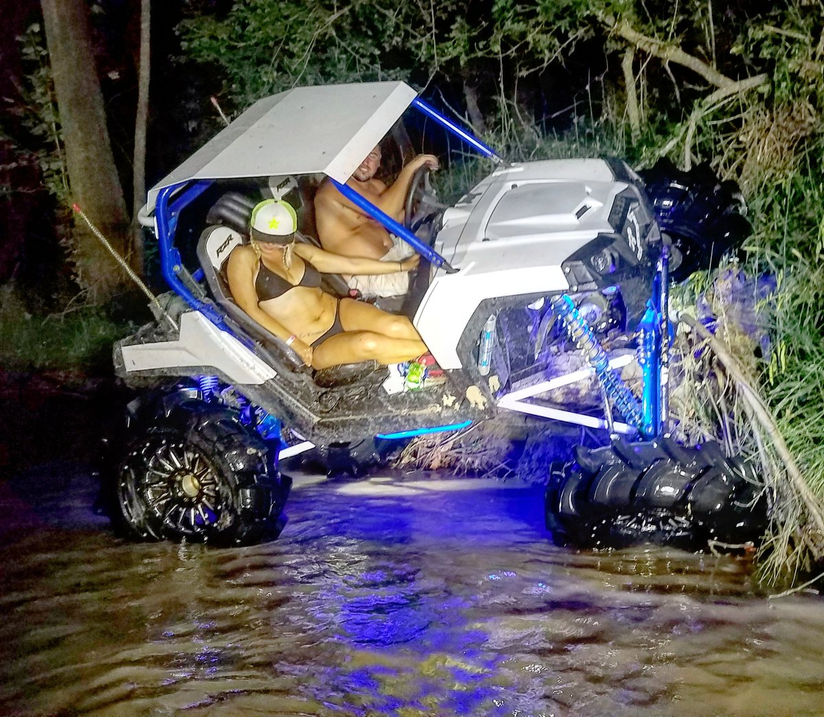 mrcentextint's tweet photo. Creek Crawling 
#centextint #demnbboyz https://t.co/l5MiPAPW5Z
