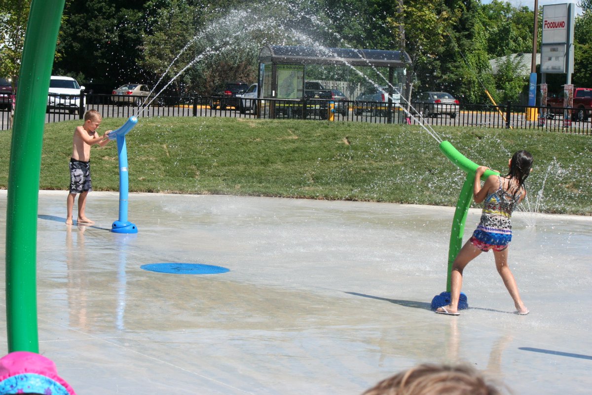 CityPtbo_'s tweet photo. So many ways to beat the heat! Visit one of the City's splash pads open 9 a.m. to 8 p.m. https://t.co/9mFBC3coMV https://t.co/Yf9Sv0piNf