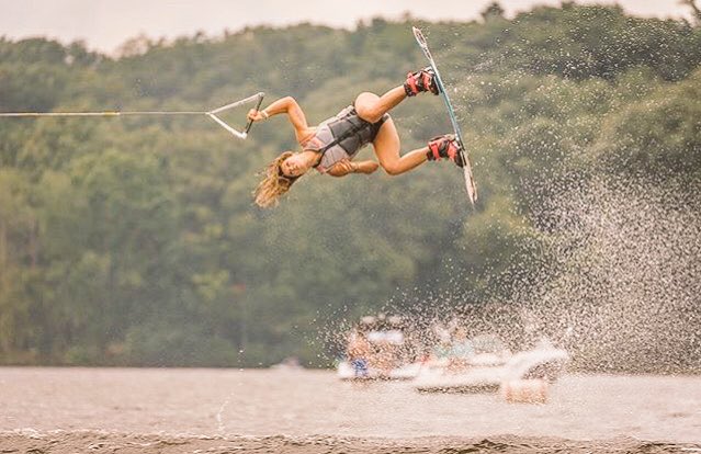 SheShredsco's tweet photo. Ambassador Alisa Topper showing off some rad #wakeboard skills at the #wakeoff held by #NortheastRiders! #wakelife https://t.co/ZBbJK5kxUG