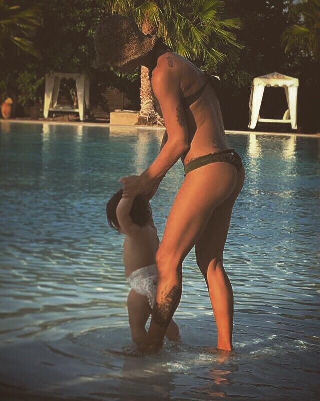 AmorosoOF's tweet photo. Niente di più semplice... #ioete ❤❤❤ https://t.co/Z61fC8H89h