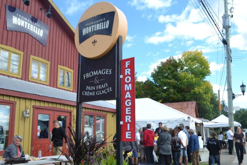 AP_LS's tweet photo. 4 fromages, 3 fromageries de l’Outaouais sont finalistes au concours Sélection Caseus https://t.co/cgKhNxFqGJ @FromagerieM #fromage https://t.co/XApLy9iVTU