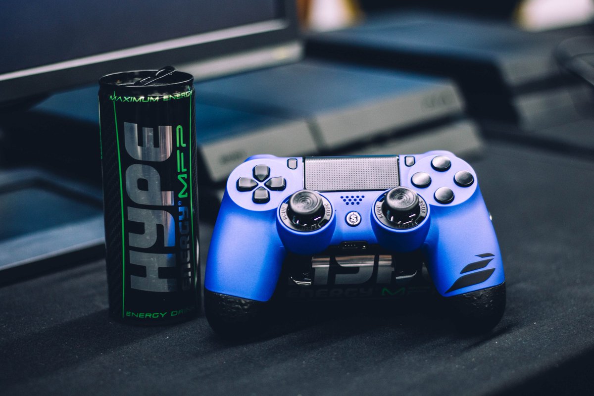 EpsiFrance's tweet photo. #MondayMotivation
Bien débuter la semaine : 🎮➕🍹👌
#EpsiLife https://t.co/XnOlq7d6OJ