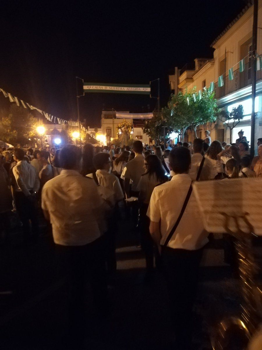 Suena "Ntra. Sra. del Patrocinio" de Gámez Laserna por Paseo de Andalucía #Trebujena #NuestraSeñoradePalomaresCoronada <a href="/HdadPalomaresC/">Hdad. de Palomares.</a>