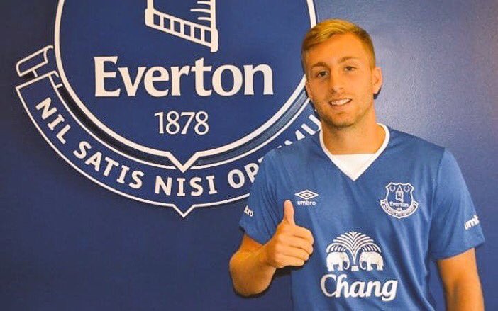 EPLBible's tweet image. Gerard Deulofeu:

03/02/16 - Lost place at Everton to Tom Cleverley.

13/08/17 - Replaced Neymar in the Barcelona team.

🤔🤔🤔