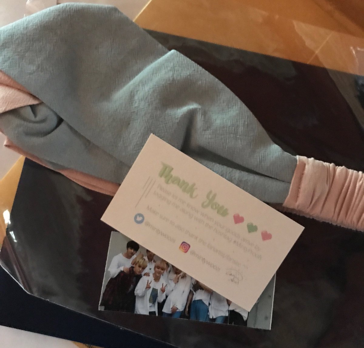 seventeenIL's tweet photo. Yay I got my headband! It looks so cute I'm totally gonna wear it to diamond edge on Friday!! ☺️💕 @MintyWoozii #MintyProofs https://t.co/eyG3xld7at