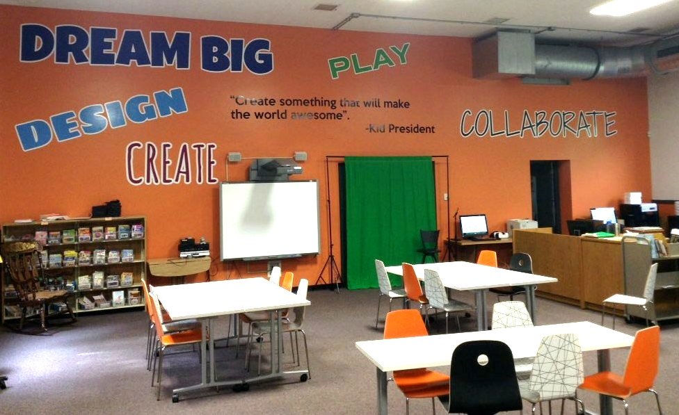BnLadue's tweet photo. Wow!! Area school primed 4 student engagement! #create &amp; #collaborate w #HandsOn #space #DesignedByKidsForKids   @MrPitlyk @WebsterGrovesSD https://t.co/5US4gsd5sG