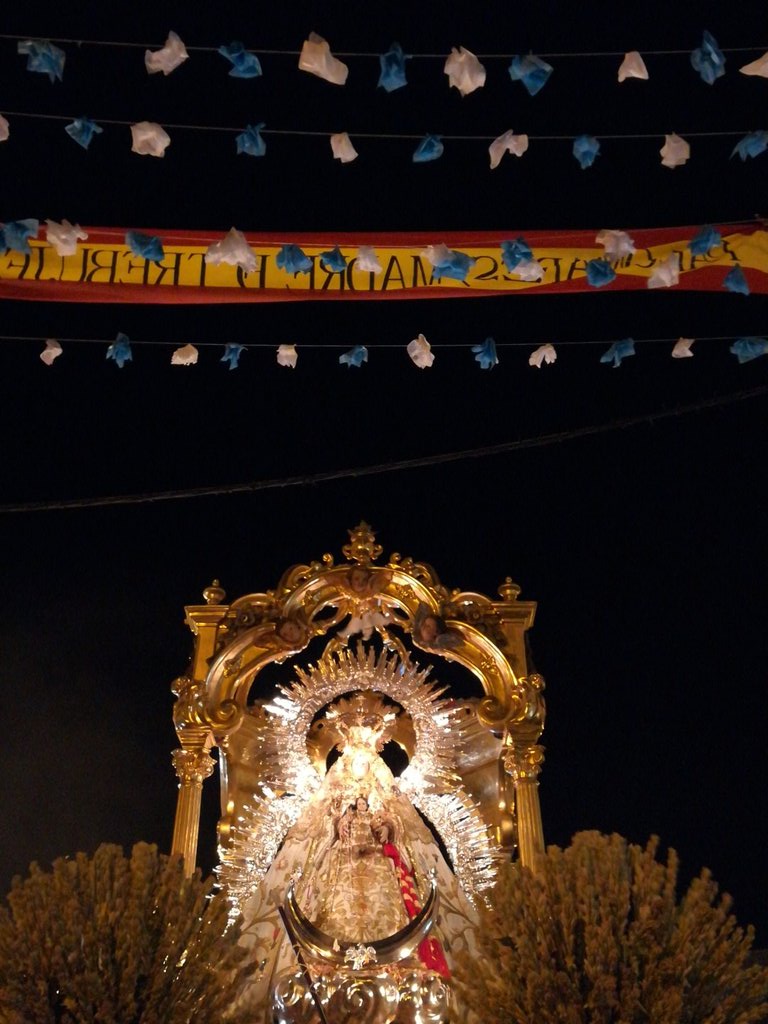 La Santísima Virgen de Palomares entra en Calle Daoiz. #Palomares17