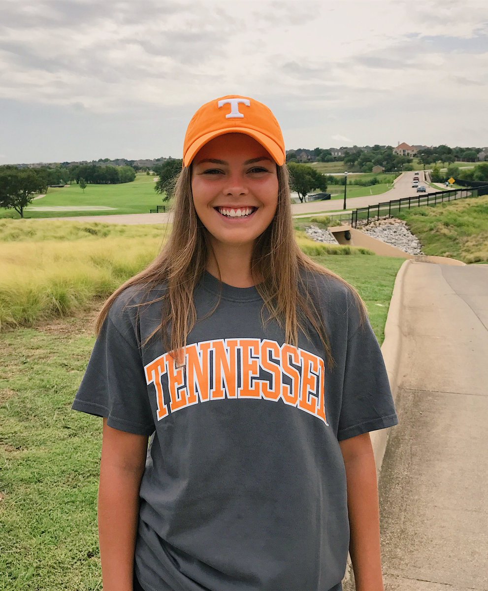 MikaylaBard21's tweet photo. So excited and blessed to announce my commitment to play golf at the University of Tennessee!! #govols 🍊 https://t.co/ahVFYn1F12