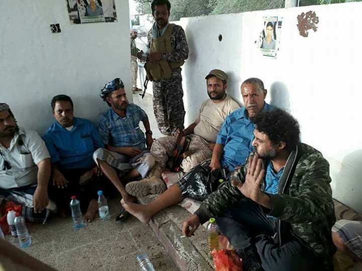 NajTV's tweet photo. Military leaders from #Yafea in #Aden , demanding the names of those who killed the security director of #Rusod area within 24 hours
#Yemen https://t.co/wyaWaEG7dS