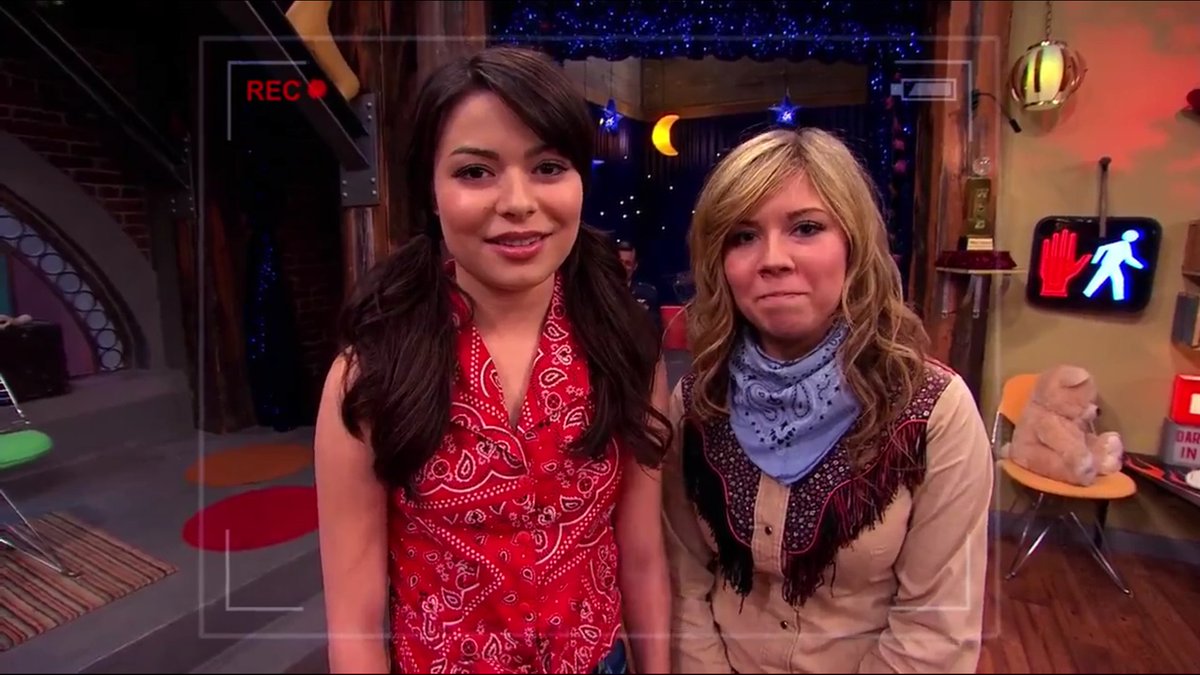 mib2598's tweet photo. One of the saddest moment of my childhood lyfe 😢😭😭
#iCarly
#iGoodbye https://t.co/J3UhzXHZGn