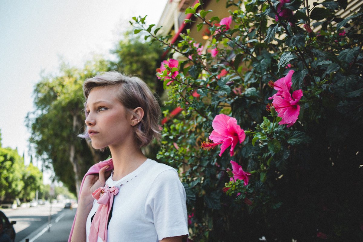 GraceVanderWaal's tweet photo. Thank you SO much to everyone who helped me become #ChoiceNextBigThing at the @TeenChoiceFOX Awards! Yesterday was a total dream come true 💖 https://t.co/D5UXbWUdoX