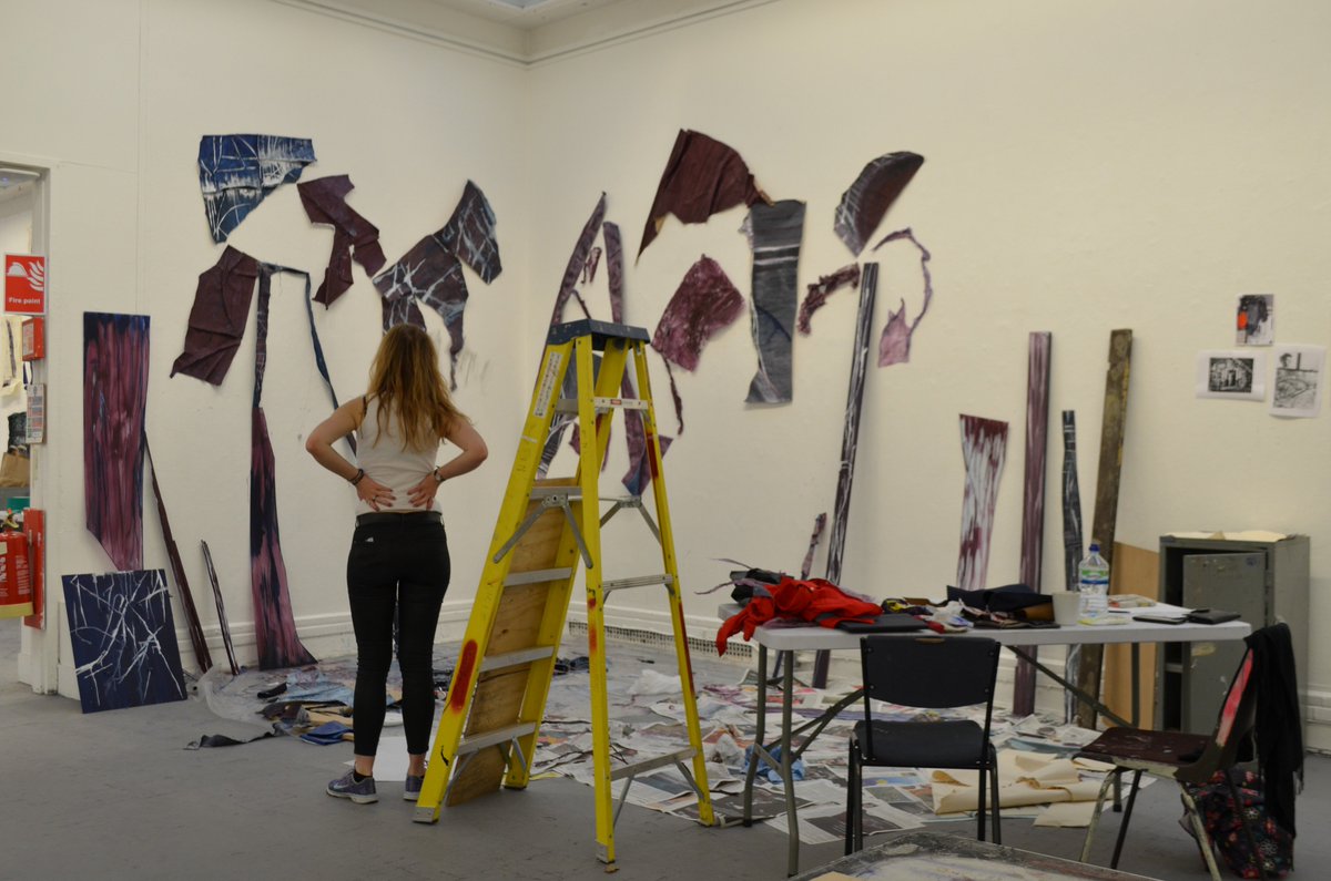 London Summer Intensive Open Studios: Friday 18th Aug. Meet the artists &amp; see works made during the residency so far bit.ly/2uVKrwB