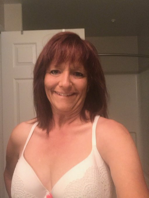 Revitalized with a new coat of paint (hair color) and feeling particularly spicy today. https://t.co