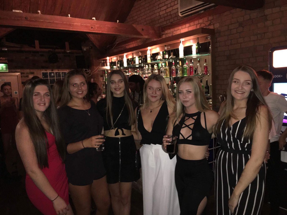 lucyatkinson__'s tweet photo. Happy birthday camps!!🎉 hope you've had a sick day, ly xxx @samanthacampss https://t.co/m5iDSIFP6U
