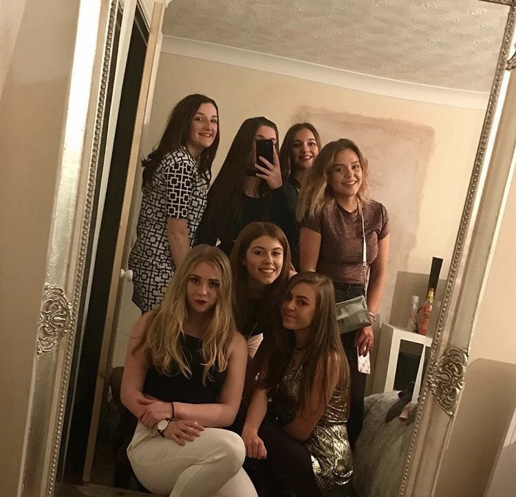 lucyatkinson__'s tweet photo. Happy birthday camps!!🎉 hope you've had a sick day, ly xxx @samanthacampss https://t.co/m5iDSIFP6U