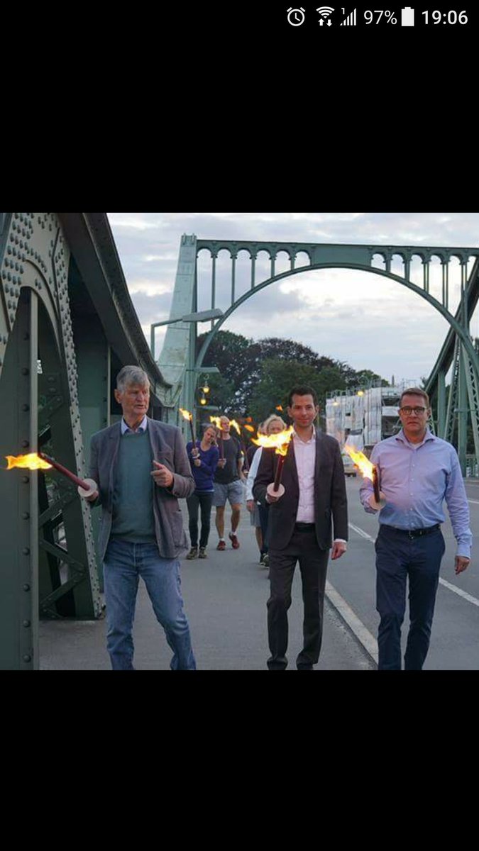Wally44's tweet photo. Und die CDU will Fackelmärsche auch wieder positiv besetzen. #oderso m( #InAlterTradition https://t.co/riBXTBY1q1