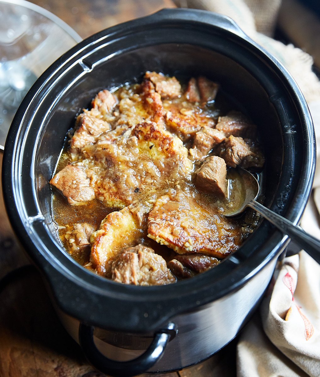 cravingtasty's tweet photo. #Pork butt pieces cooked low an slow, then layered with delicious #potato #pancakes https://t.co/QrS1ufKGyO  #Soulfood #Potatoes #delicious https://t.co/b9GlcNQqwT