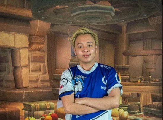 TazdingoCup's tweet image. Today we present the third invited Player. @mYinsanityCH has chosen @CleanBandit_HS to have the safe spot at the offline finals.