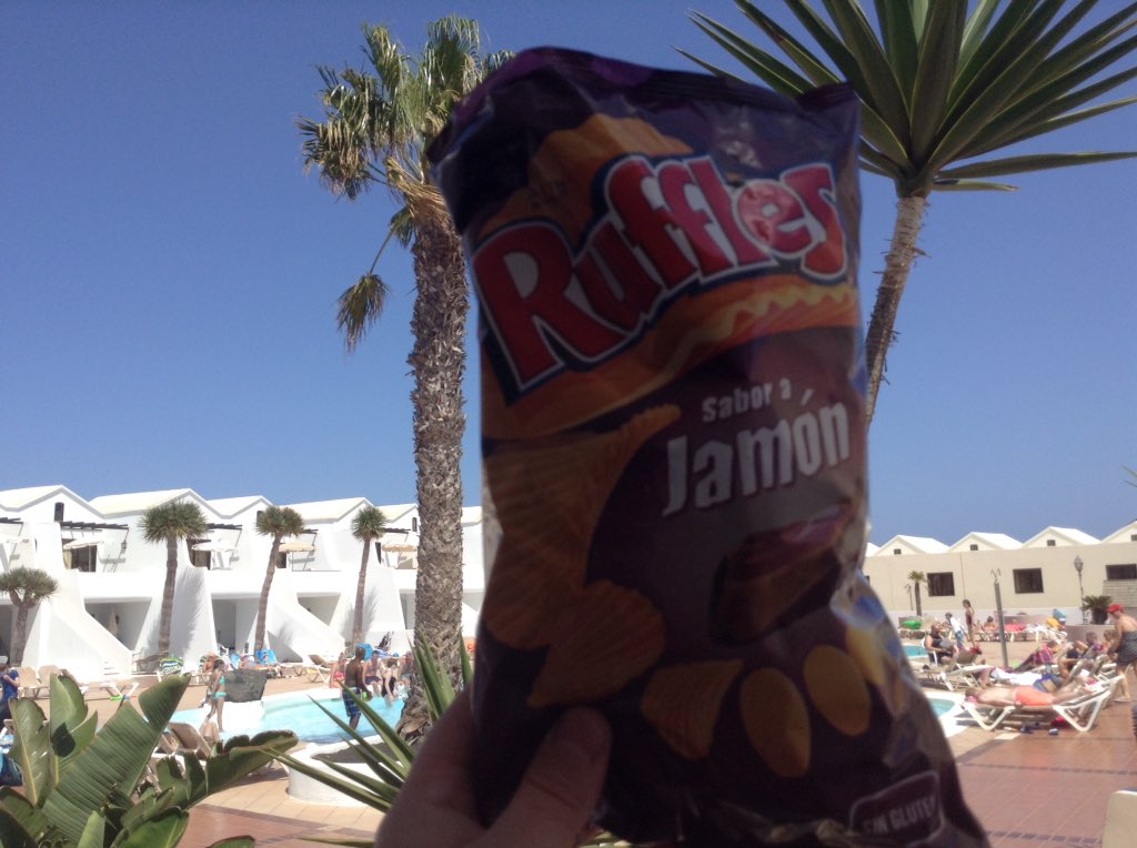 nickn310's tweet photo. @arseblog @gunnerblog First day in Lanzarote and chance upon these...delicious like a 93rd minute winner!! https://t.co/xIz3T6h7FD