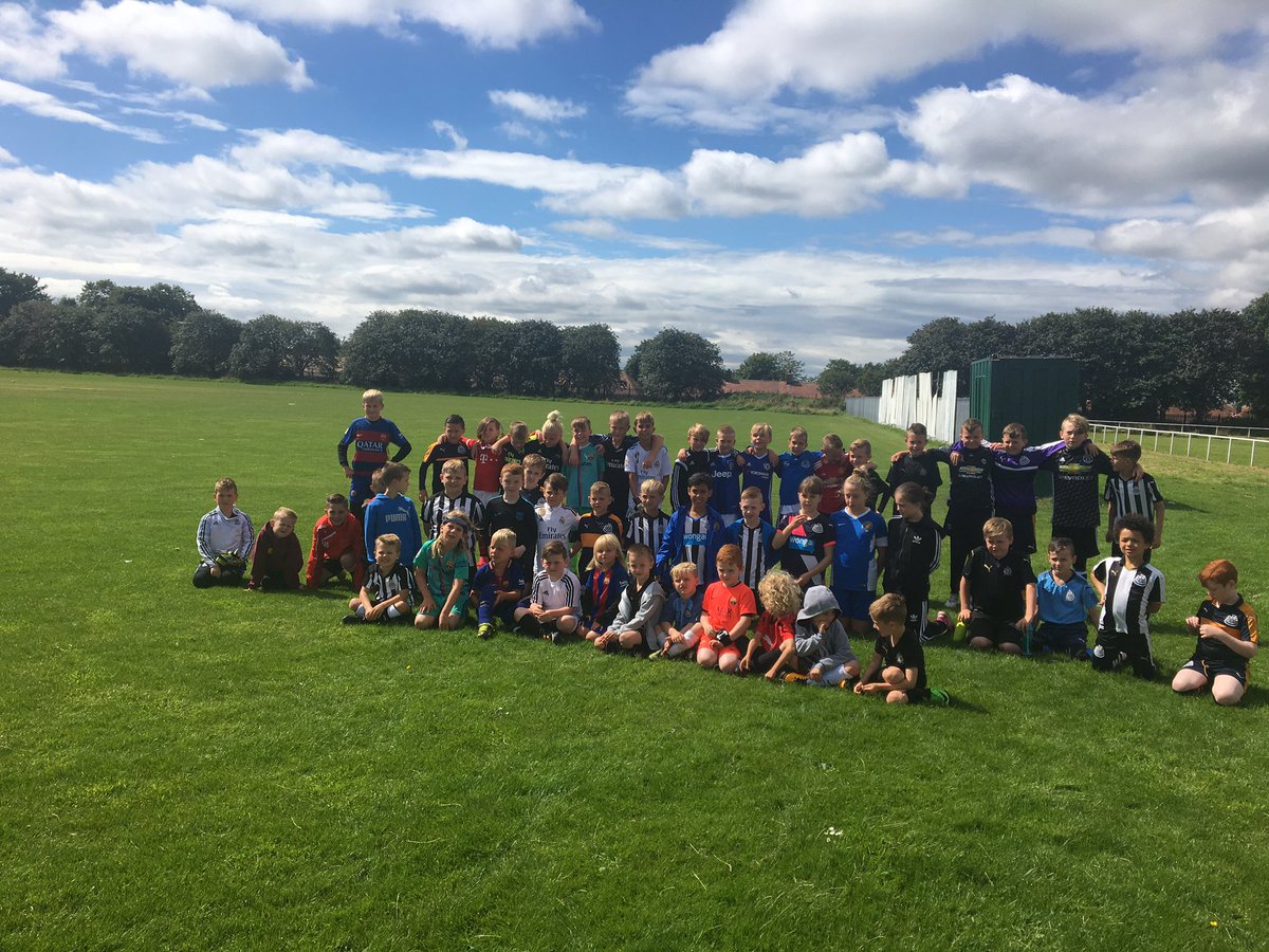 PinpointU8's tweet photo. Fantastic day at the  Paul Newsome football camp hosted at our clubhouse https://t.co/TkKAjQlg8g
