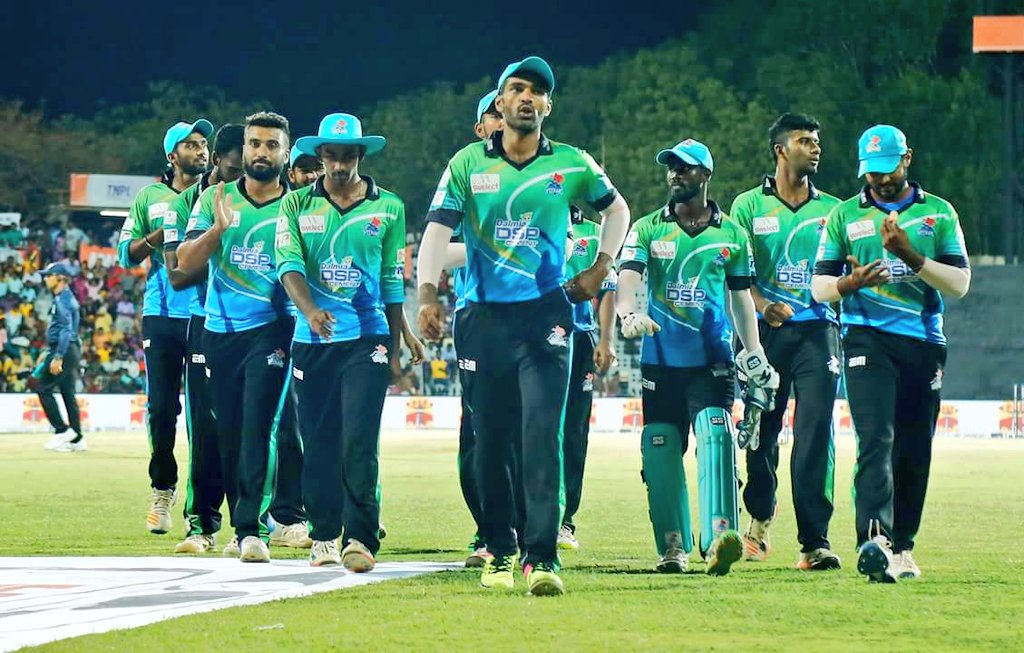 NRKTNPL's tweet photo. And that's a wrap for #tnpl2.0!A big thank you to all our fans and supporters!🙏🙏We shall be bak with a BANG🔥next year #veerans #modhareaddya https://t.co/YKlpb1JQg1