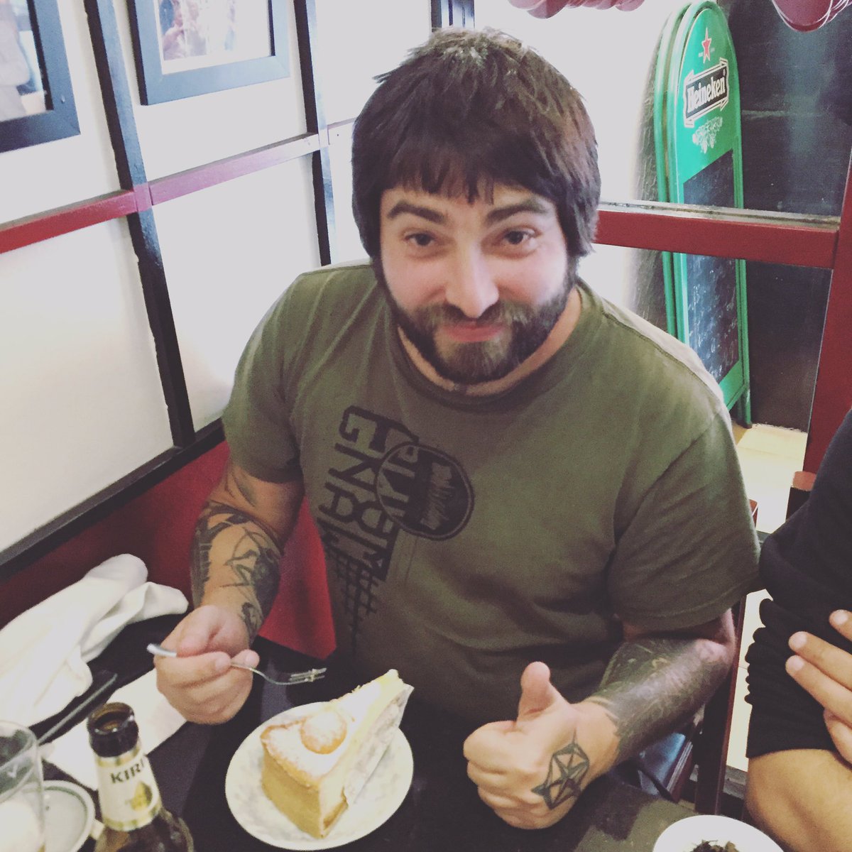 Borisheavyrocks's tweet photo. Happy birthday Ozak!! 今回のツアーマネージャー兼ドライバーの誕生日。おめでとう〜。T #borisdear #borisdronevil #nomadsofprague https://t.co/U0PhUFwqaN