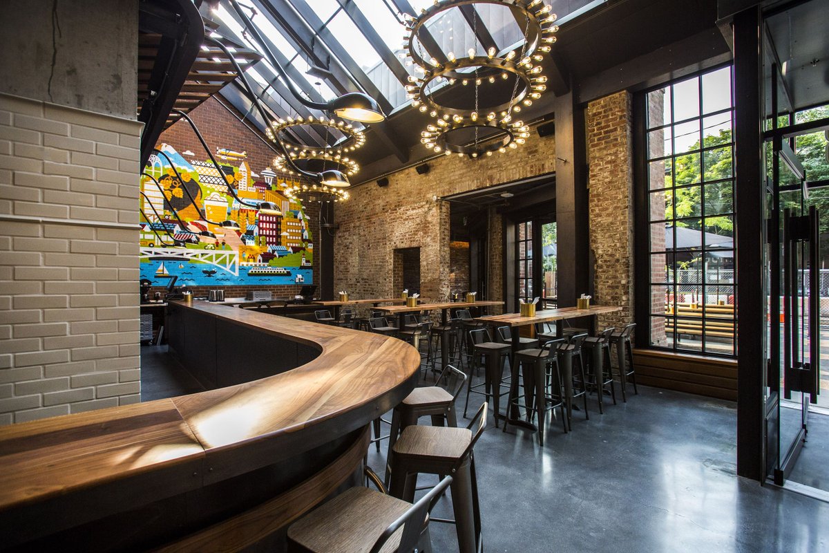 EaterSeattle's tweet photo. .@Redhook_Brewery’s shiny new beer cathedral starts pouring Thursday. https://t.co/EpsllJKLkz https://t.co/zTlzQdLeEA