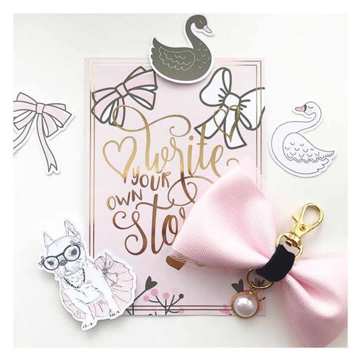 I'm totally loving the August TN kit bow. The little black velvet touch is 😍 #planner #planneraddicts #plannerstic… ift.tt/2wJsW4S