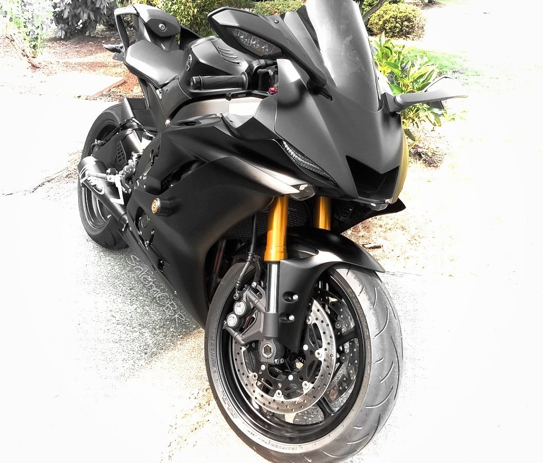 SalemCBRhonda's tweet photo. #2017r6 getting the #glamourshot treatment!
#salemcbr ... video later https://t.co/8TNQHNe5Cm