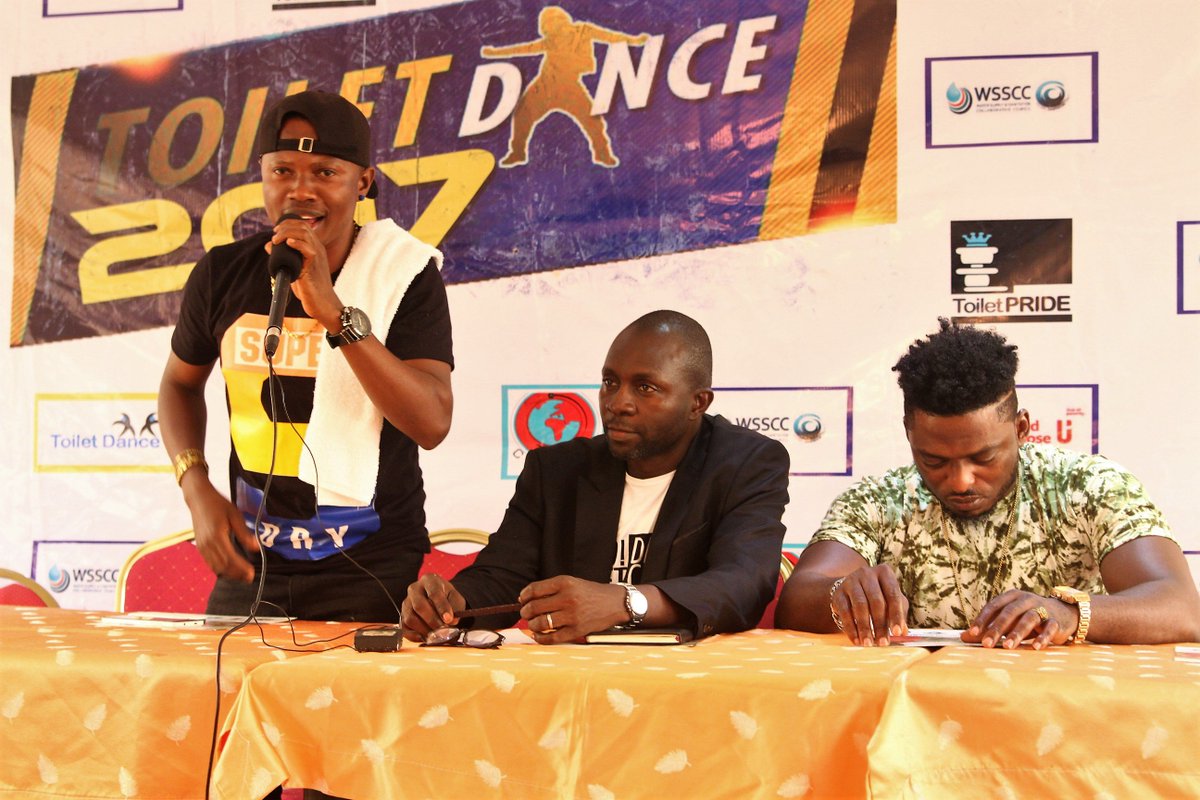 UnitedPurposeNG's tweet image. Artists Rapizo and OD Woods sharing their stories of why sanitation matters #endingopendefecation #toiletdance