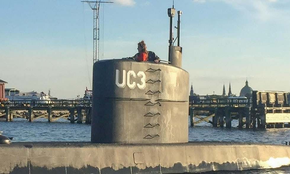 Så finkammar polisen Öresund på jakt efter försvunna Kim Wall bit.ly/2vxUv2v