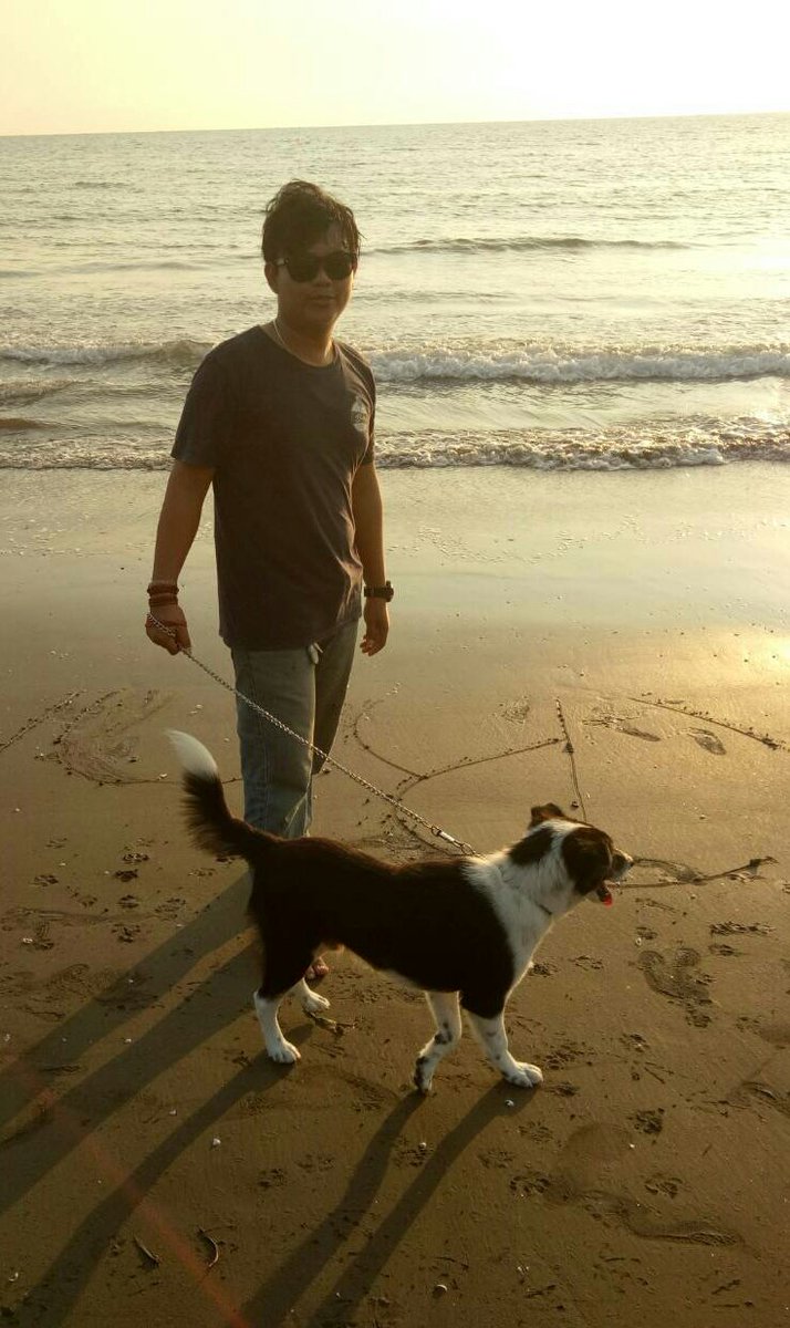 alkrishardinal's tweet image. Bersama mu tiada duanya. Hahaii
.
.
.
#doglovers 
#sunset
#petlovers