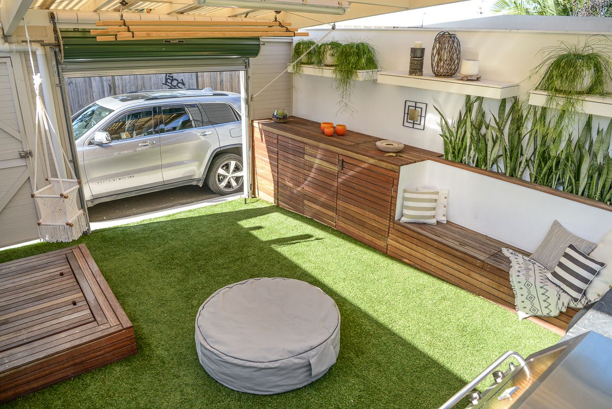 StylishGardens's tweet photo. Amazing carport conversion. #verticalgarden #builtinseating #propertystyling https://t.co/xbK0RoTRVp