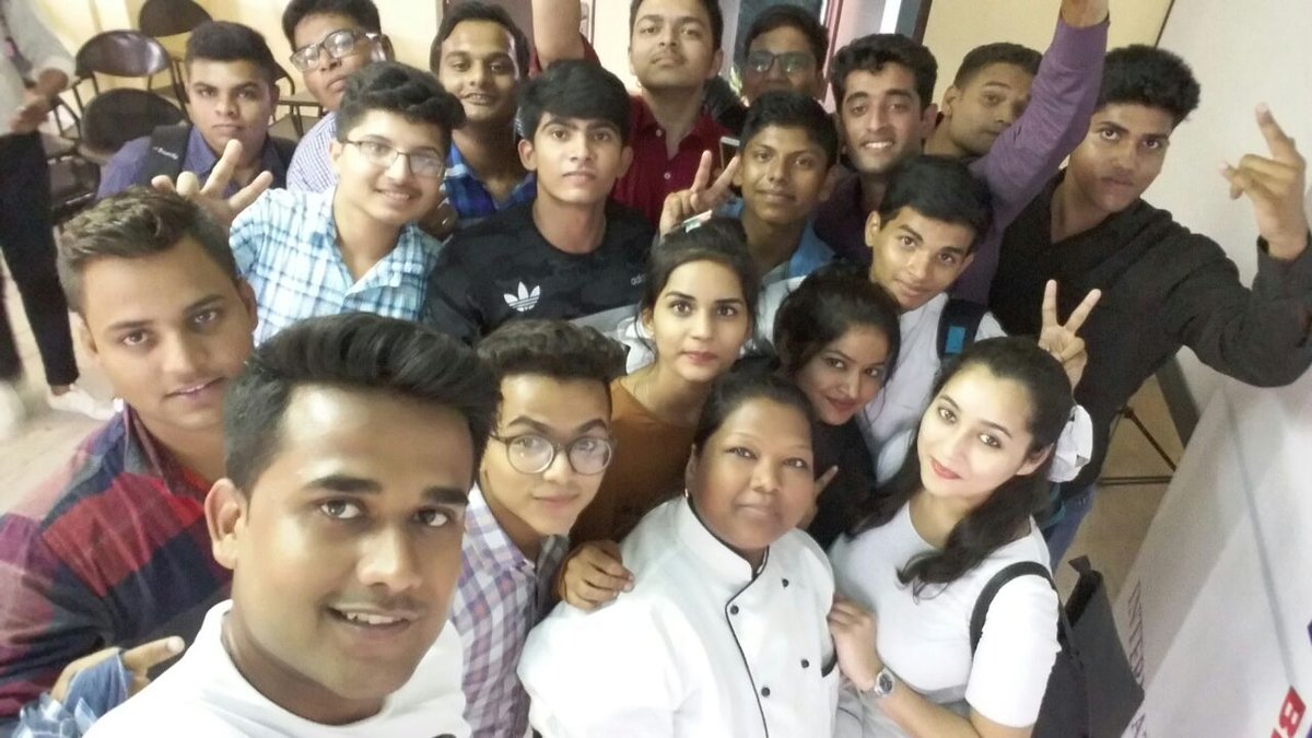 arjasivakrishna's tweet photo. RT Nikhil_IIHMJpr: New batch having fun & Selfie moment with Reetaiihm at IIHMHOTELSCHOOL
#iihmjpr WELCOME JUNIORS https://t.co/d6P0IzTAT5