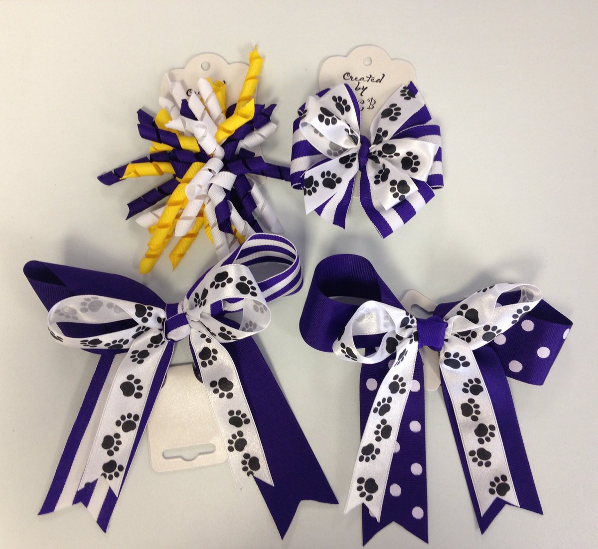 Varsity_Gear's tweet photo. New Hair Bows. #FirstStringStuff https://t.co/kOY7Yu2SQS
