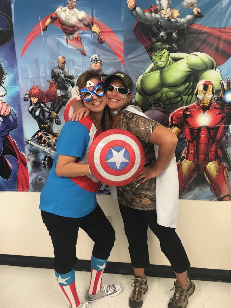 sellason's tweet photo. @FortWorth_ISD Super Leaders fighting the boring PD villains 💥@breakoutEDU to the rescue! @FWISDTech #MeadowbrookES https://t.co/VZQo1h2XvQ
