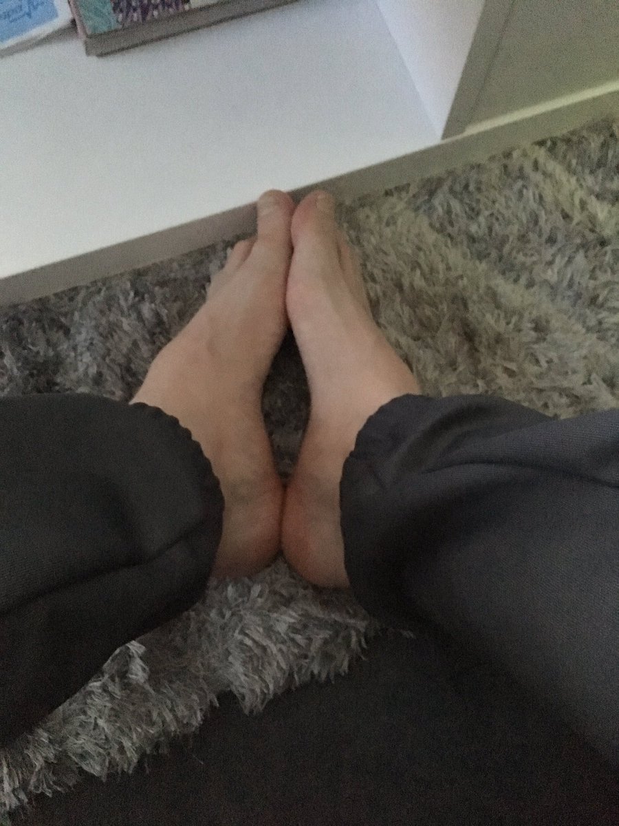 LucaJacque's tweet photo. #footworship #lickmyfeet #gayfags https://t.co/FJJ0OBiE1D