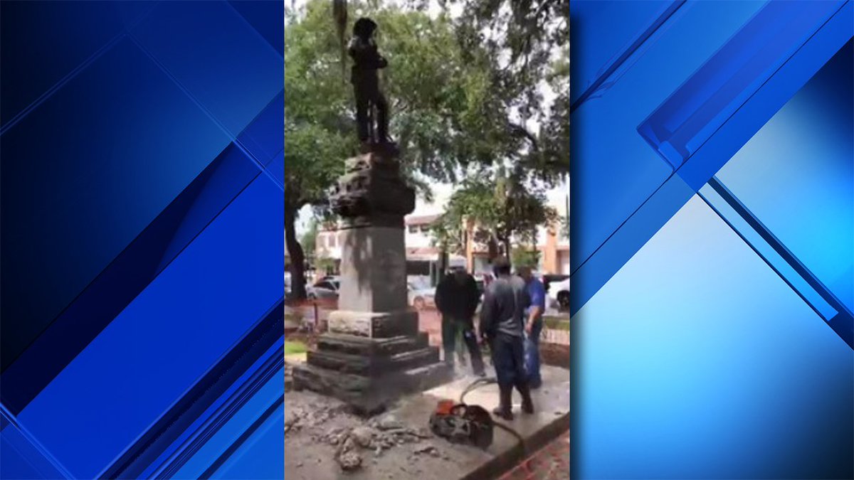 Gainesville removes Confederate statue, Tampa statue vandalized bit.ly/2uHOddZ?utm_me… https://t.co/9FGBVLwpbH