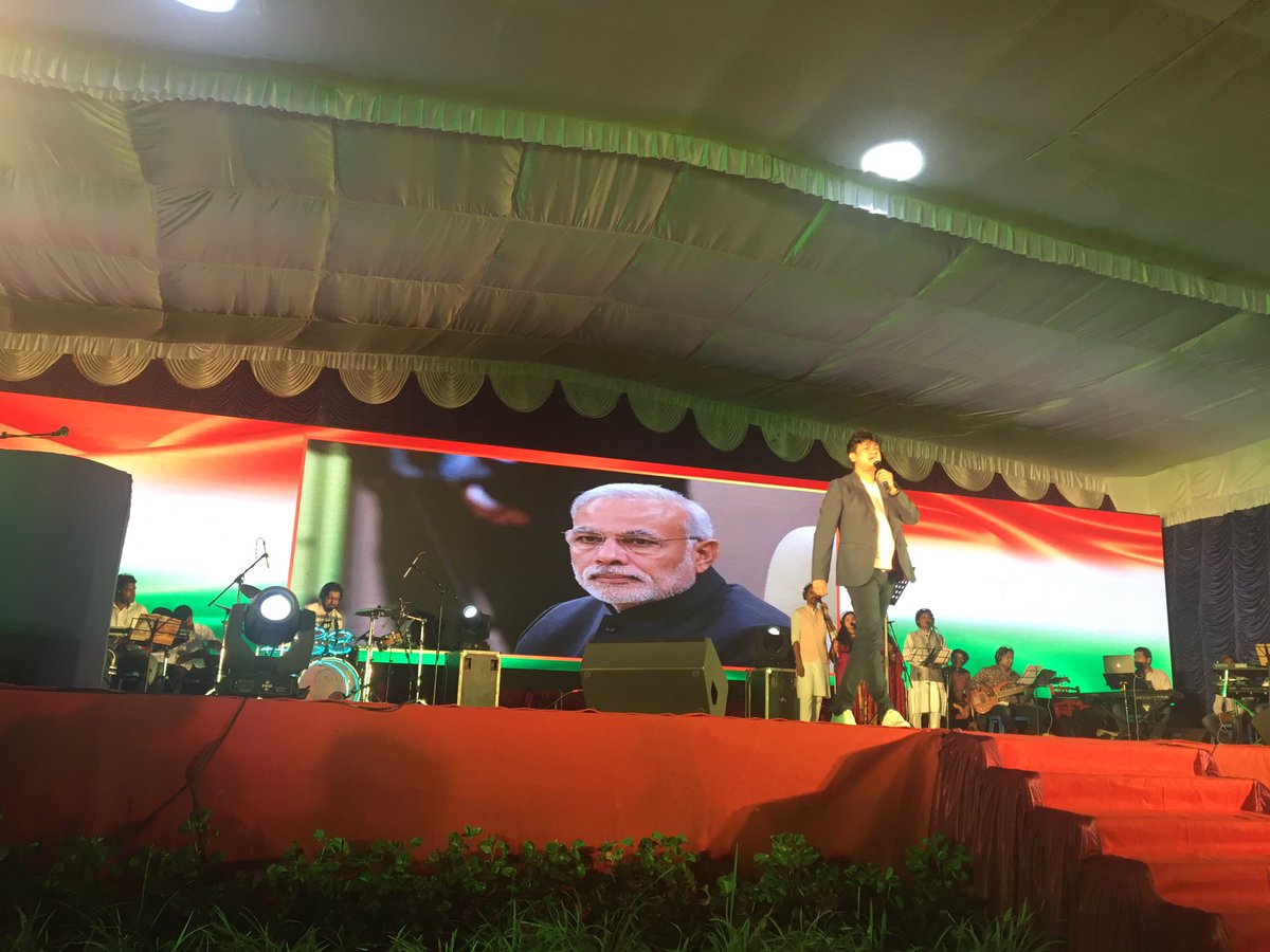 archanarag's tweet photo. #MidnightFreedomRun Jai Ho #RunForBharat VandeMataram https://t.co/Gkp3kKsAZs