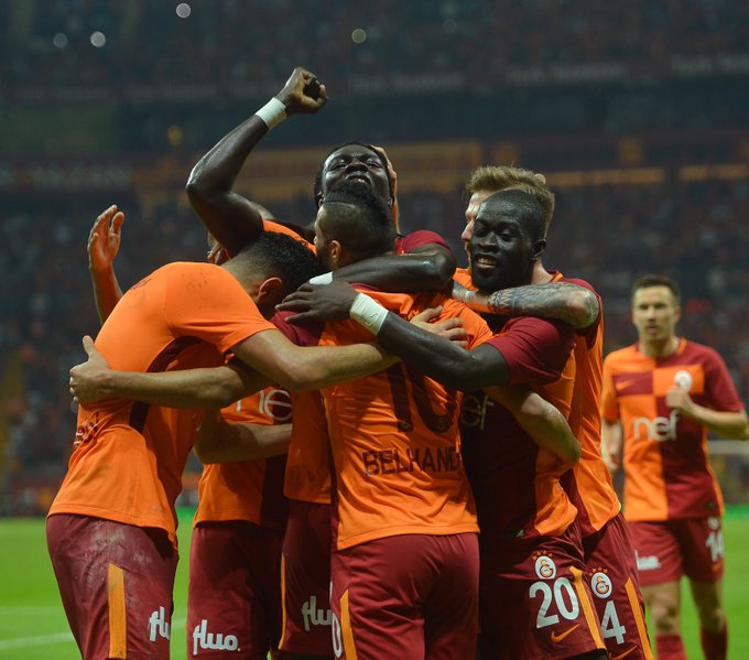 Voir l'image sur Twitter