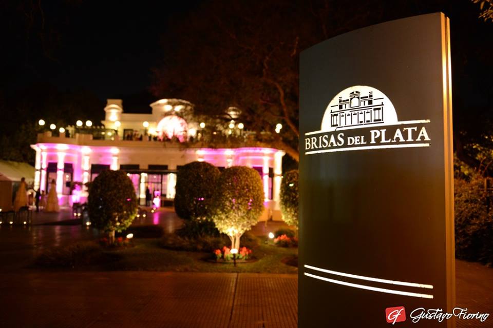 brisasdelplata's tweet photo. Un lugar único para tus eventos sociales y corporativos. En Puerto Madero, Buenos Aires. #eventossociales #eventoscorporativos https://t.co/BV2wO6qBMB