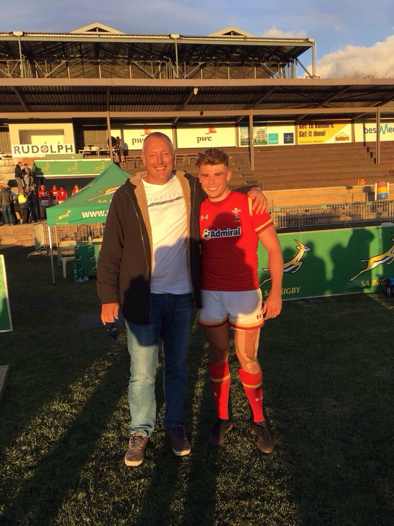 Welly_Rugby's tweet photo. Well done to Dylan Moss who is playing for Wales U18 in SA! Again some guy squeezed in the shot! https://t.co/iqkdbGHmsS