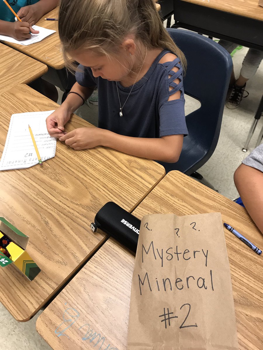 MakingGaines's tweet image. Can you identify a mineral by its properties? Third graders sure can! #pitnerpride #cobbscience