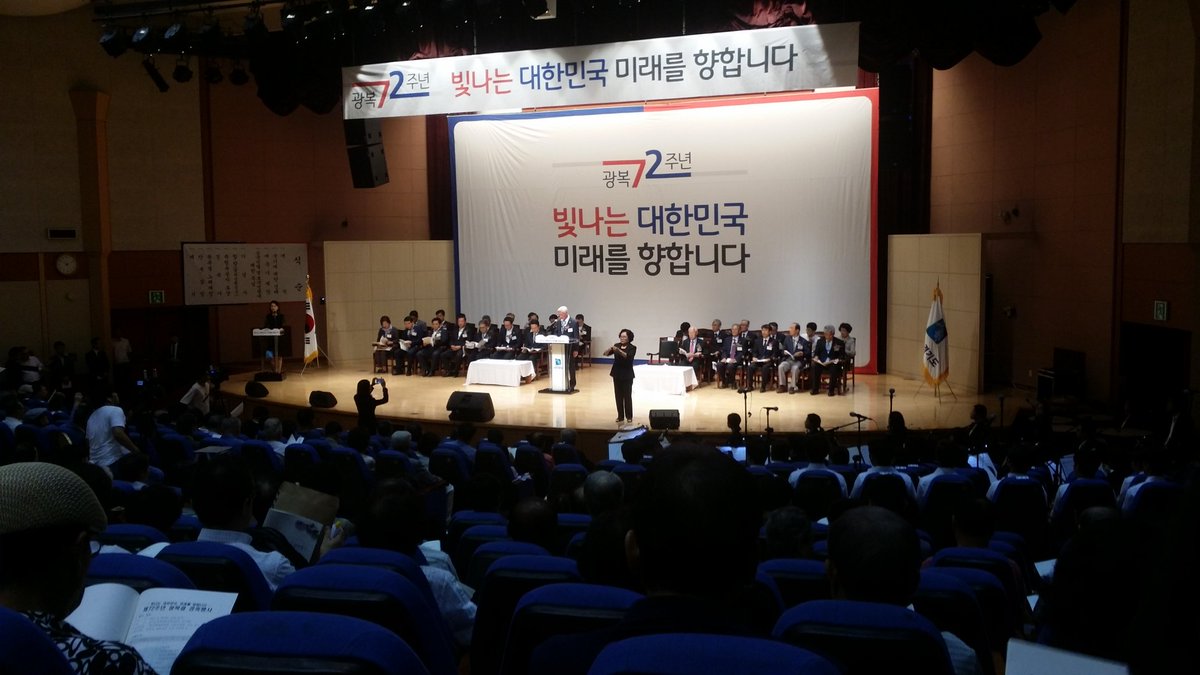 라설 tweet media