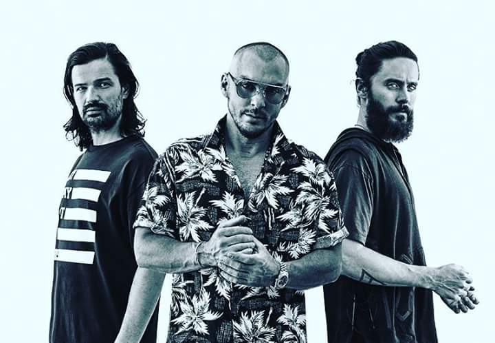 30STM_Mexico's tweet photo. Por fin tenemos fecha! 22 de agosto nuevo sencillo!! #Walkonwater #soon #MarsIsComing https://t.co/cSwWKSrJMU