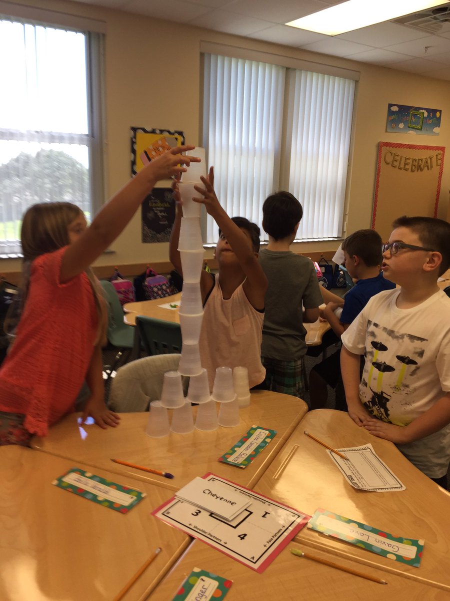 schrader11041's tweet photo. STEM building in Mrs. Bashinelli's class! https://t.co/6MIEmOQc1w