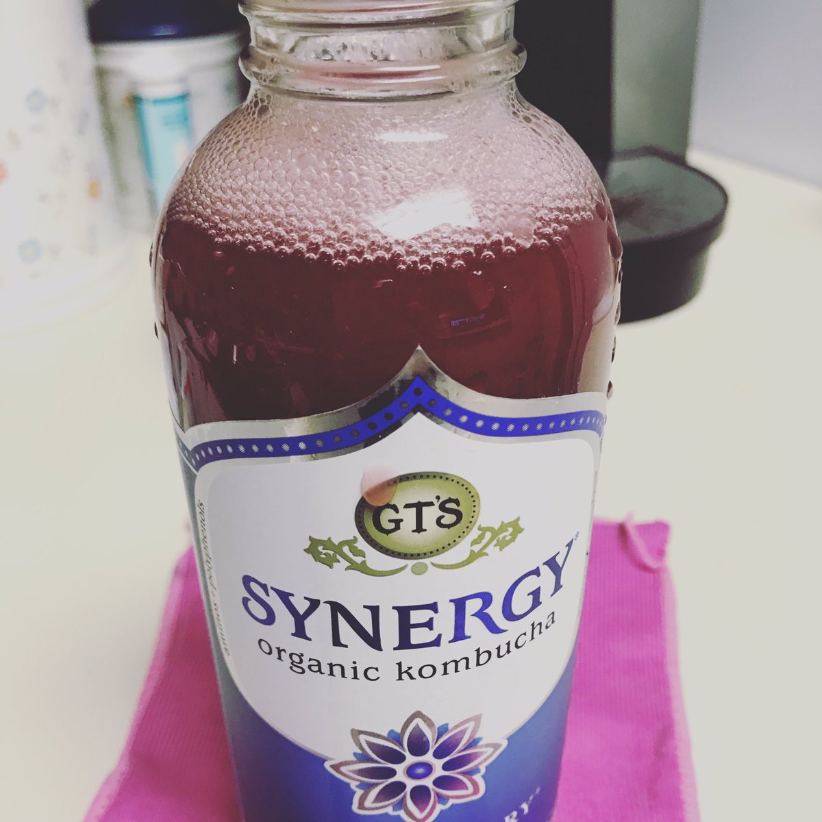 carbo73's tweet photo. Can someone please tell me how to open @GTsKombucha without the explosion? #kombucha #gingerberry https://t.co/oH5gD36CNb