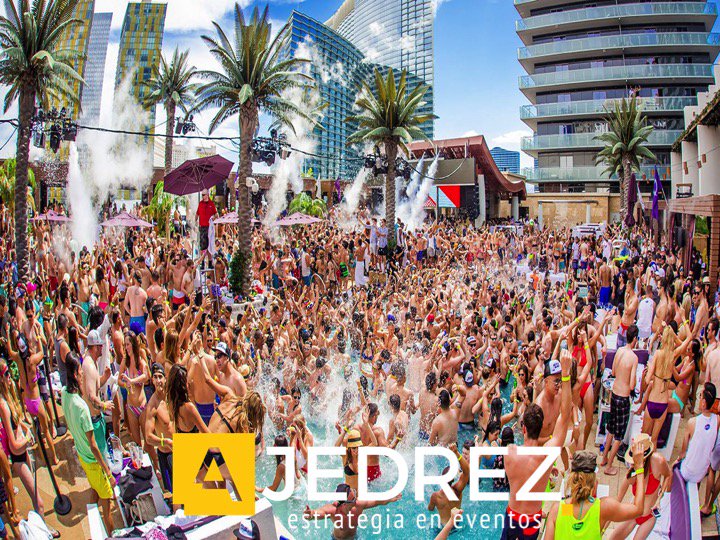 Ajedrez_Eventos's tweet photo. ¡Seguimos queriendo que celebres a lo grande con tus friends!

Suéñalo y nosotros te lo hacemos realidad.😆 https://t.co/qkKXObyDb8
