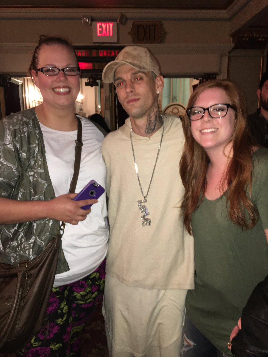 KWarnickRN's tweet photo. This was one of the best nights ever!!!! ❤️❤️❤️ forever an #acsoldier #bullyingisnotokay #weloveyouaaron @aaroncarter @syddie_hall https://t.co/fCENrCPnEl